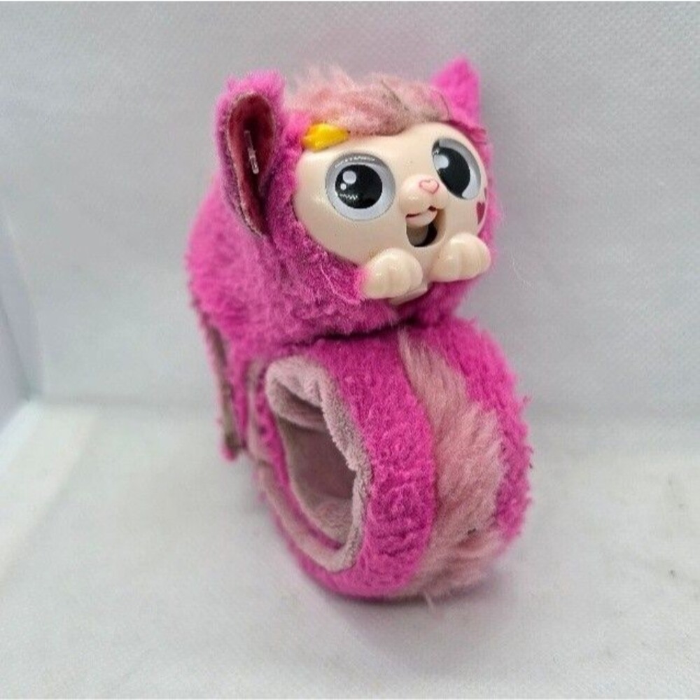 Little Live Pets Wrapples Princeza Season 1 Plush Slap Bracelet Wrist Toy